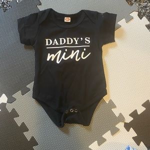 Daddy’s mini baby onesie